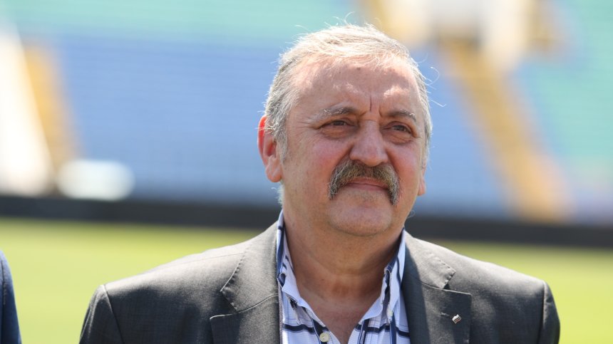 Проф. Кантарджиев за рекордния брой заразени: Отпуснахме по-рано мерките