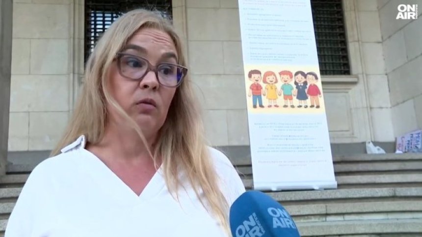 "Училището не е църква, нито джамия": Протест срещу предмета "Добродетели и религии"