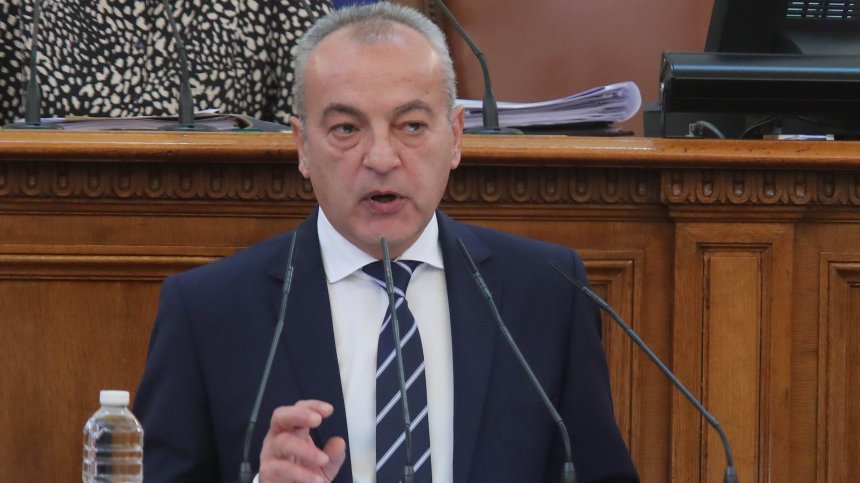 Донев: 48-ото НС нямаше политическата воля и време да приеме важните закони