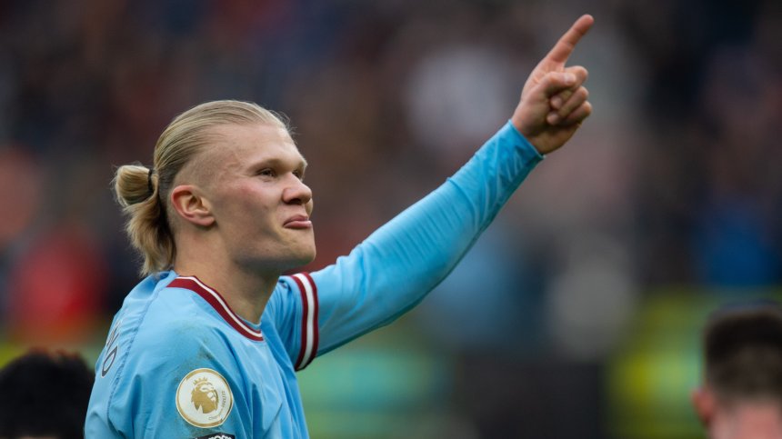 Хеттрик на Холанд доближи "Ман Сити" до "Арсенал"