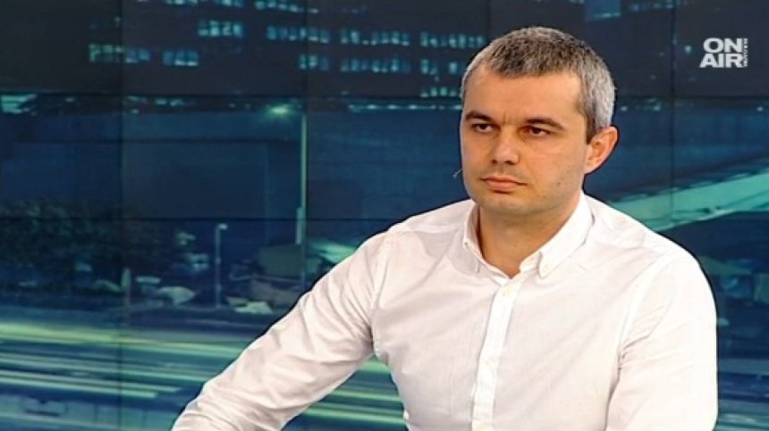Движение "Възраждане": България не се държи като държава, а като територия