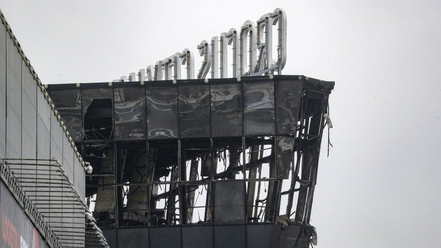 МС осъди атентата в Москва, от "Възраждане" поднесоха цветя пред Руското посолство