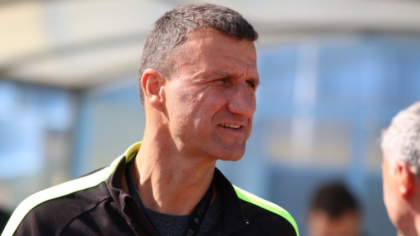 Костадин Ангелов - Лаптопа: В момента сме на дъното, но българският футбол го чака светло бъдеще