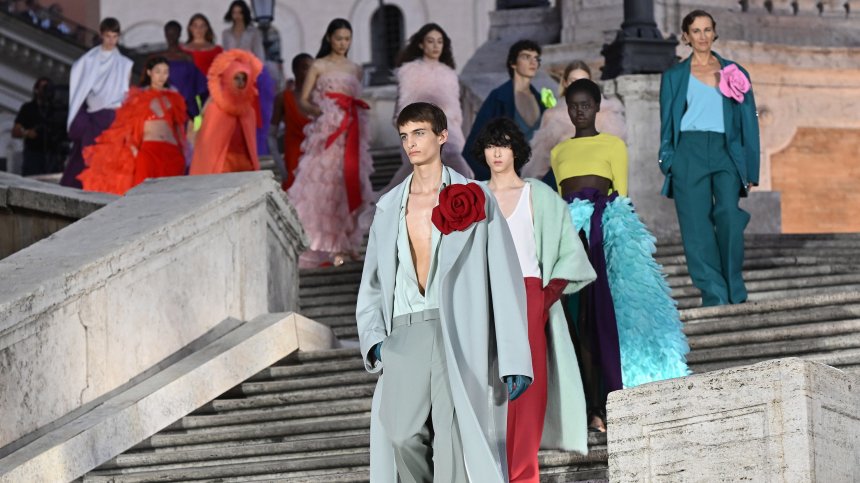 Модна битка: "Dior" иска обезщетение от 100 хил. евро от "Valentino"