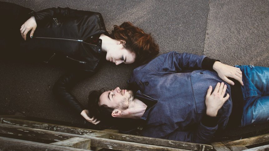 Защо мъжете губят интерес във връзката?