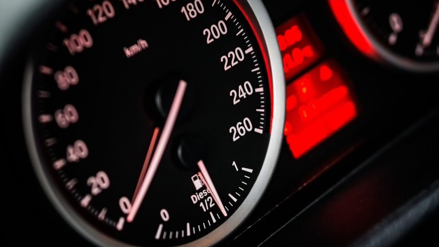 Камери край Пловдив засякоха кола, "летяла" с 250 км/ч на "Тракия"