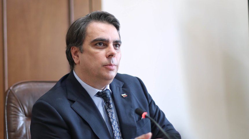 Асен Василев: Инфлацията е два пъти повече от тази, която оставих като министър