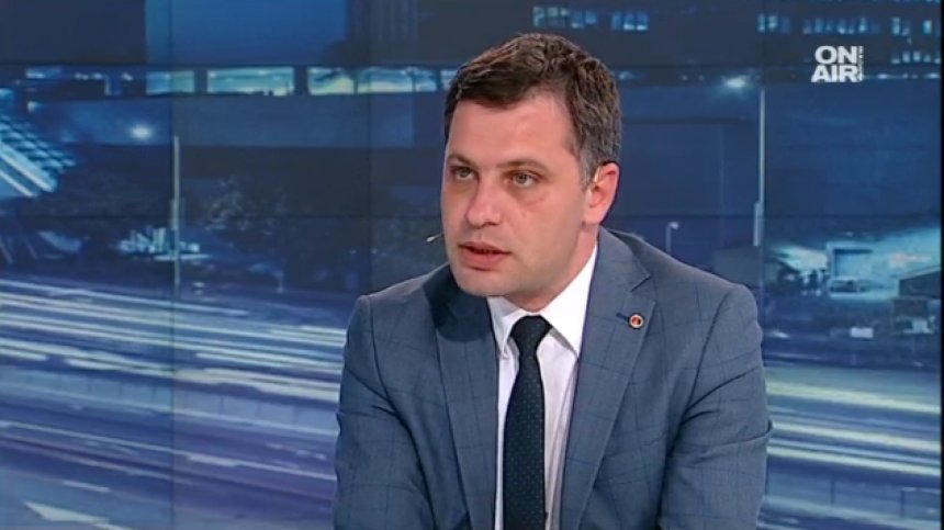 Марешки сменил позицията си тотално за една година