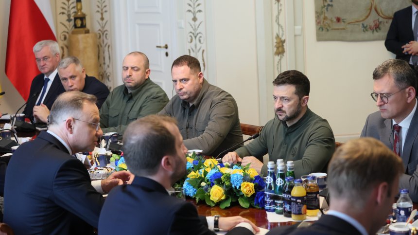 "Деца вече ги няма": Рокади на фона на кървави атаки в Украйна