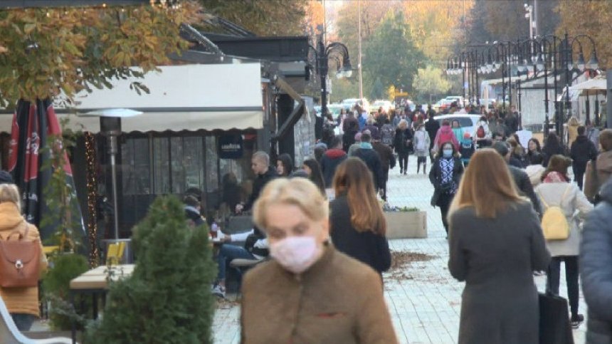 Все по-малко българи смятат, че ще имат пари за всекидневни нужди