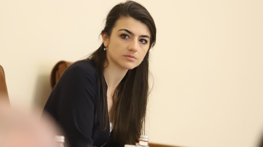 Бориславова за Дунчев: Сам се съгласи да е втори в листата, няма задкулисие