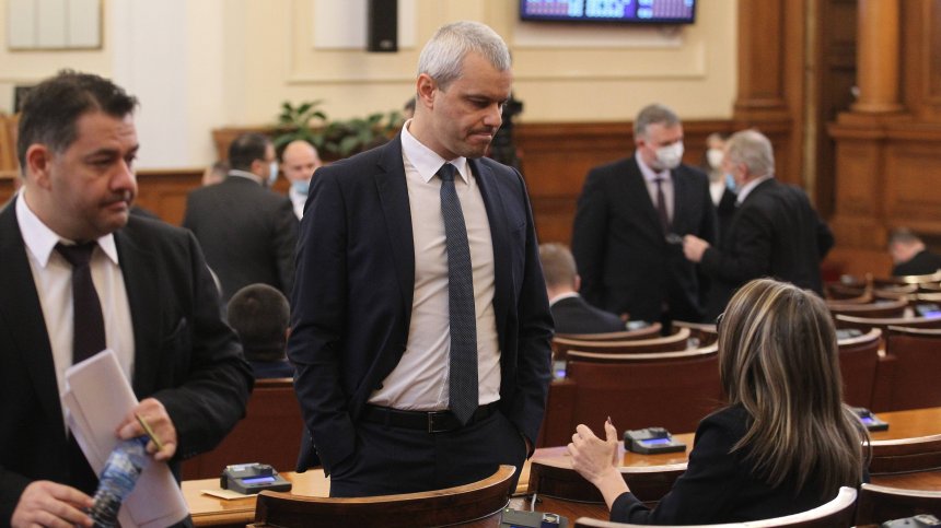 "Възраждане" поиска оставката на здравния министър заради починалата жена във Враца