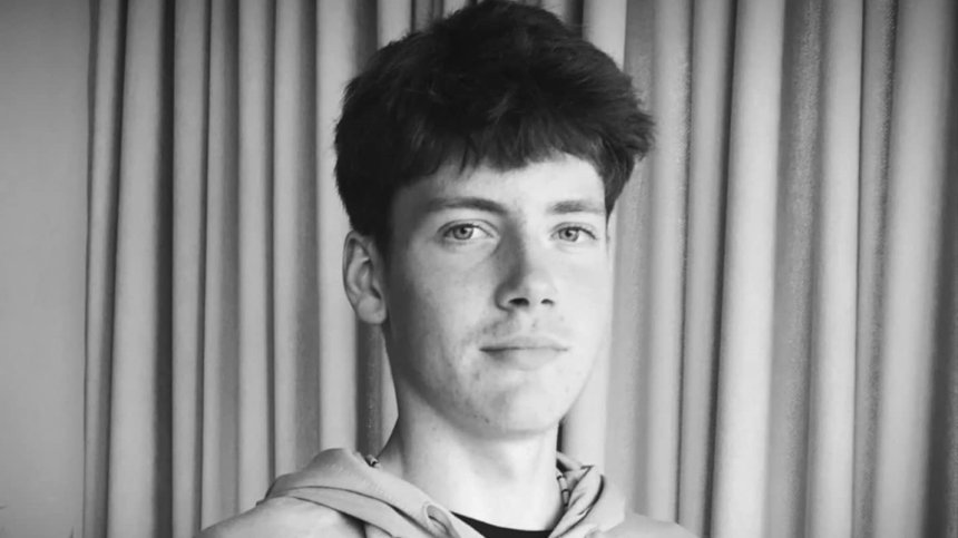 След катастрофата край Созопол: Семейството на Лео избра да го погребе край морето, вместо в Москва