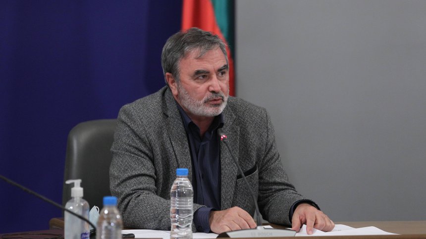 НОЩ обясни защо посегна на училищата, фитнесите и моловете