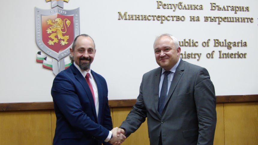 Демерджиев и шеф от Европол обсъдиха противодействието на контрабандата на мигранти