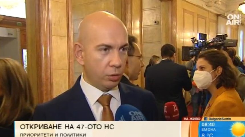 Георгиев, "Възраждане": Работим за отстраняването на "зелените сертификати"