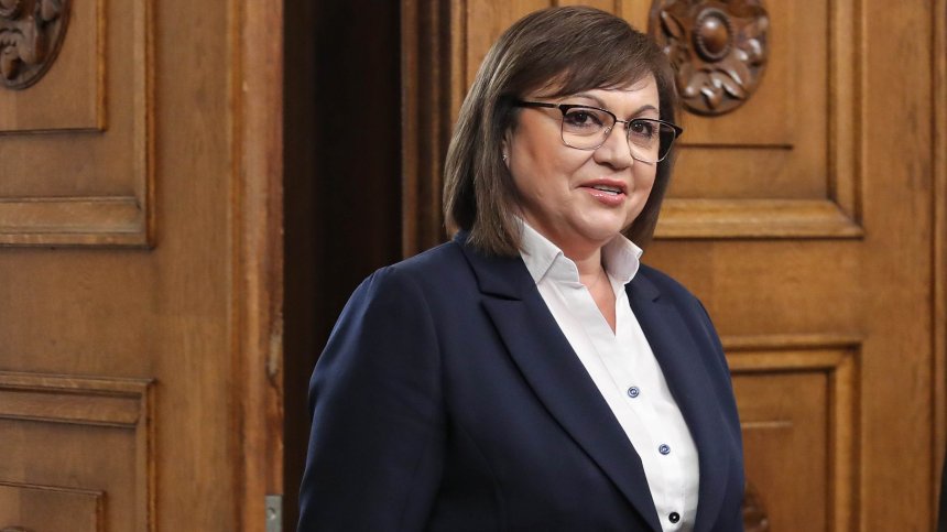 Нинова: Отношението на президента към партиите, които го издигнахме, е войнствено