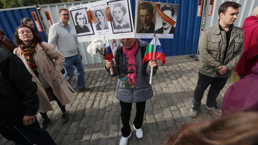 В Деня на Европа оставаме разделени по отношение на ЕС