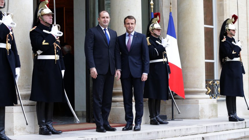 Радев за Макрон: Победата е красноречиво доказателство за държавническите му качества