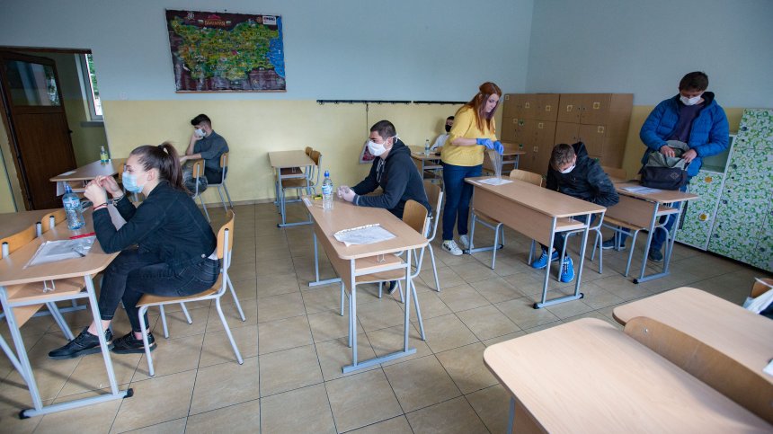 МОН променя броя на отсъствията по домашни причини на учениците