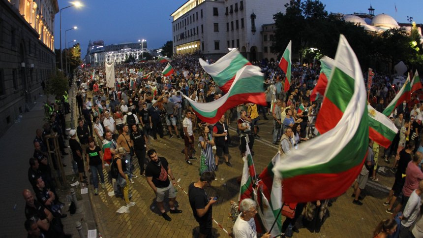 Велико народно въстание: Протестиращите посочиха провокатори