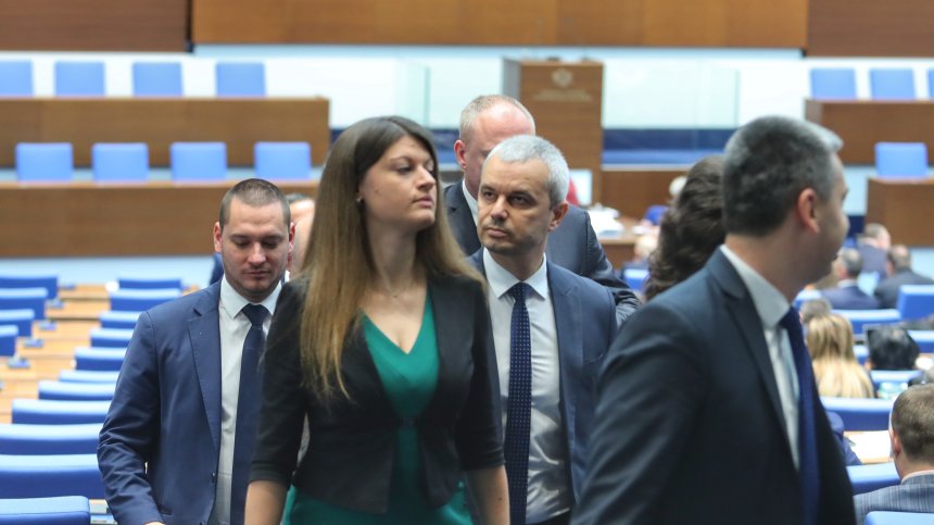 Нов ден, нов скандал в парламента - Костадинов заплаши депутати със затвор