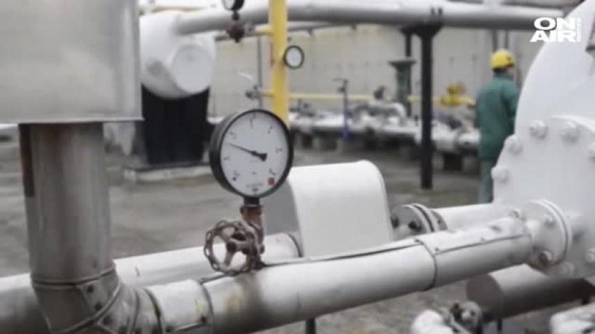 Шефът на КЕВР: Ще има компенсации за потребителите на газ, парно и ток