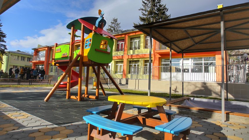 Държавата ще компенсира 1520 деца, останали без места в детските градини