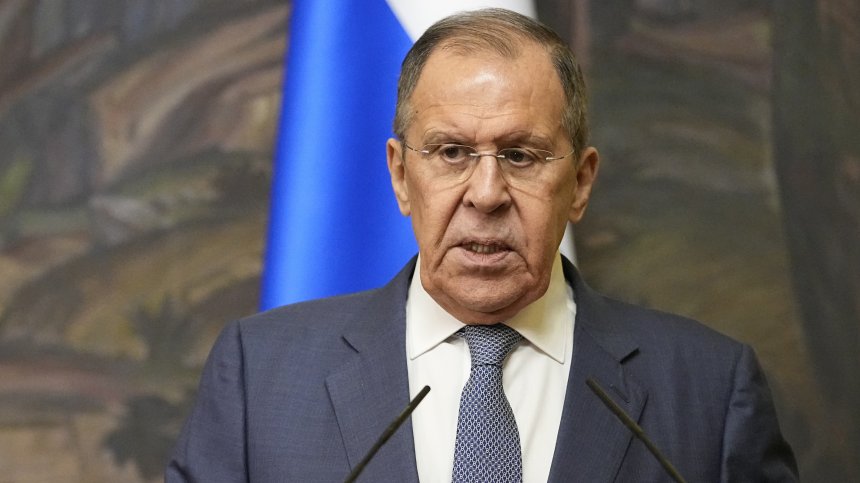 Лавров: Ще кацна в Скопие за срещата на ОССЕ, ако България разреши