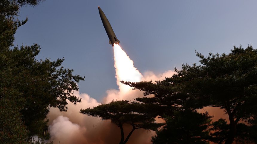 Южнокорейски военни: КНДР изстреля неидентифициран обект в Жълто море