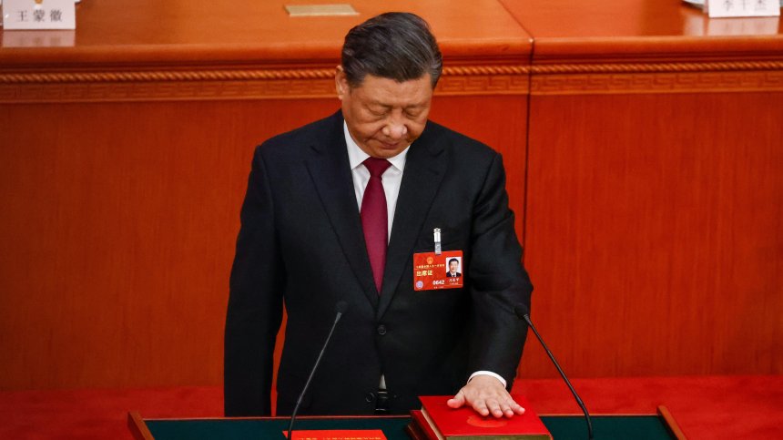 Още 5 г. на власт: Си Дзинпин беше избран за трети мандат като президент на Китай