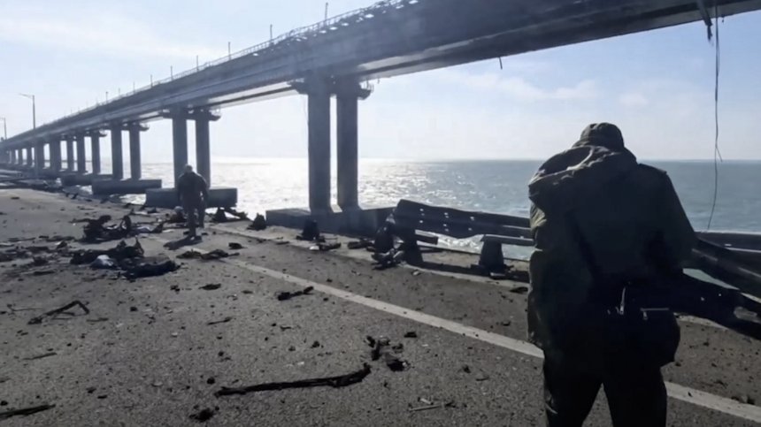 ДАНС започна проверка на маршрута на товарния автомобил, взривил се на Кримския мост