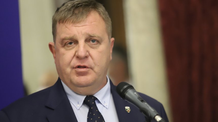 Каракачанов: Свалянето на блокадата беше обсъждано, но МВР взима решенията