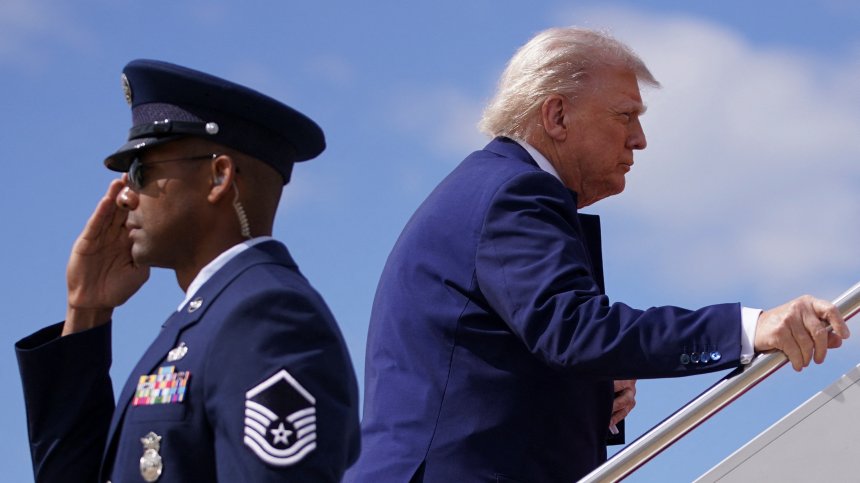 Хиляди войници, танкове и астронавт в парада на 14 юни в САЩ