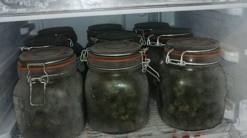 Кандидат за народен представител е задържан за отглеждане канабис