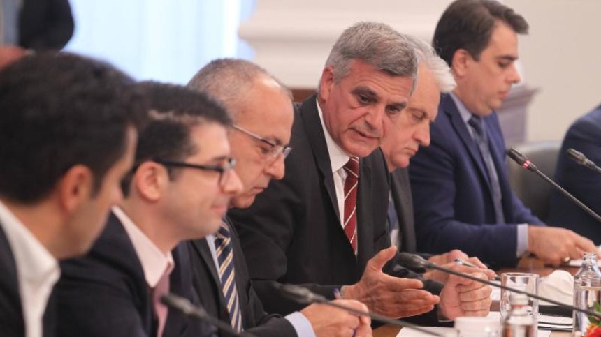 "Янев 1" успешно борил корупцията, не дотолкова &ndash; пандемията
