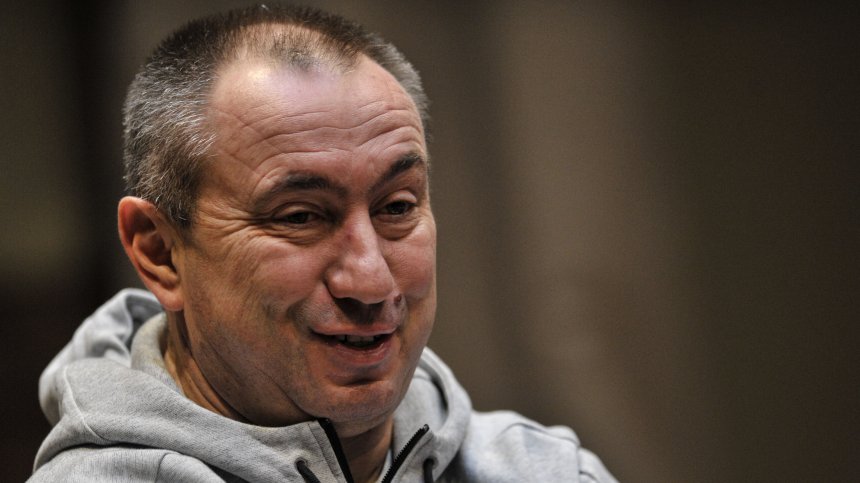 Синя еуфория: Мъри Стоилов се завърна начело на "Левски"