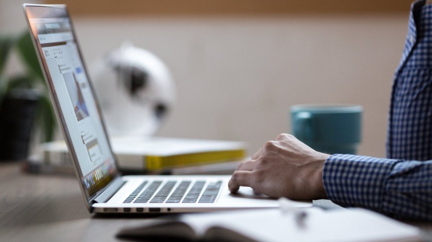 Изкуственият интелект превзема работните места на хиляди програмисти