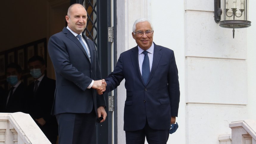 Радев: Изключително важно е България да се придържа към своята външна политика за РСМ