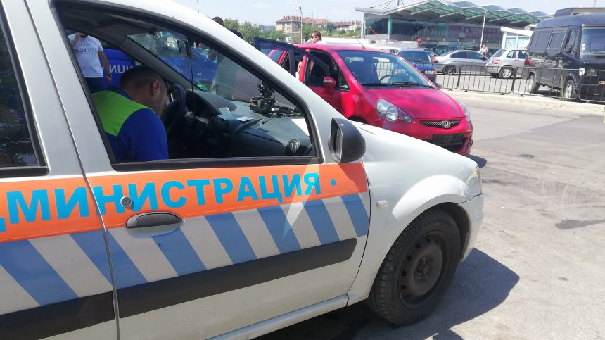Спират протестите в ИА "Автомобилна администрация", обещаха им 30% увеличение на заплатите