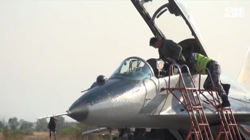 Авиобаза "Граф Игнатиево" отвори врати за граждани