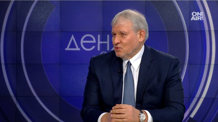 Румен Христов: Има вероятност да покачим дефицита и да не отговорим на маастрихтските критерии
