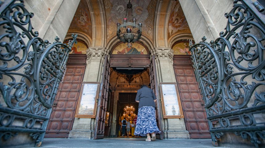 Игнажден е! Важно е кой пръв ще влезе в къщата ви