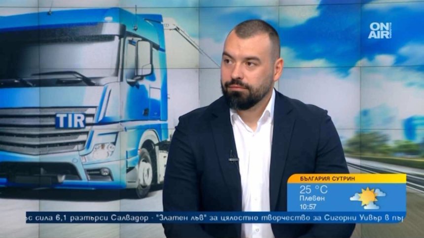 Трябват инвестиции и човешки ресурс за справянето с опашките на "Дунав мост" при Русе