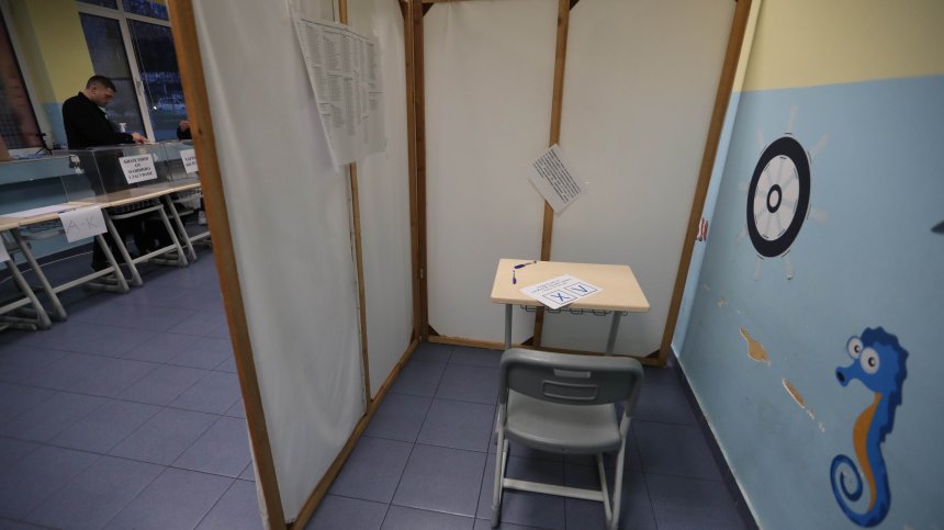 Международни наблюдатели: Тайната на вота е нарушена в редица секции