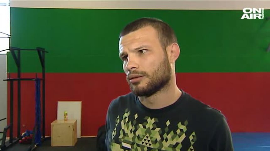 Как ММА бойци се подготвят за битка