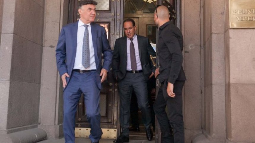 Михайлов, футболни и МВР шефове на среща при Бойко Борисов