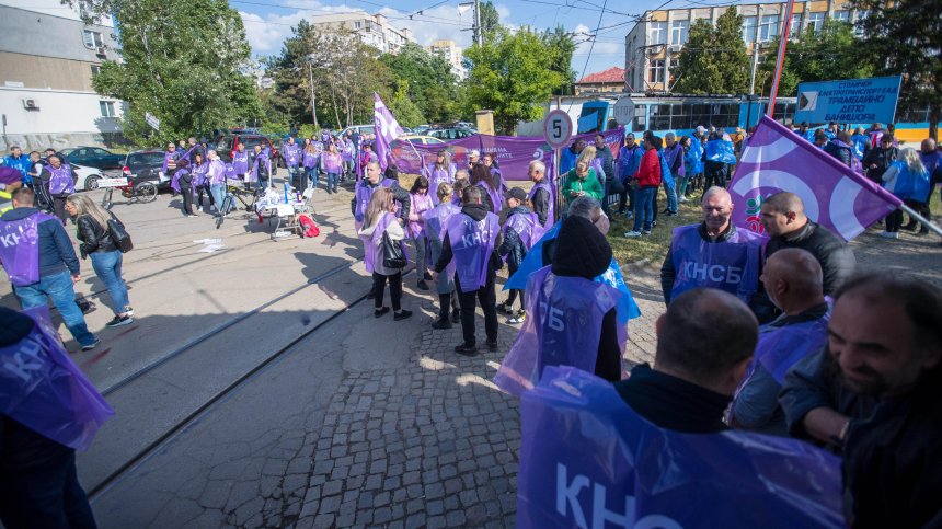 Финансовият министър: Заплатите в транспорта в София са ангажимент на кмета Терзиев