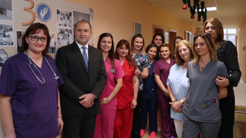 Президентът Радев даде старт на "Българската Коледа"