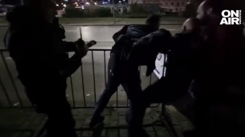 Шефът на 4 РПУ: Арестуваният при НДК е ухапал полицай по коляното